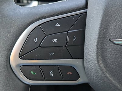 2025 Chrysler Voyager LX