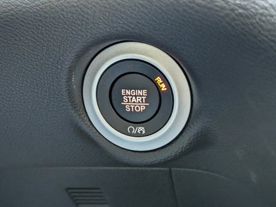 2025 Chrysler Voyager LX