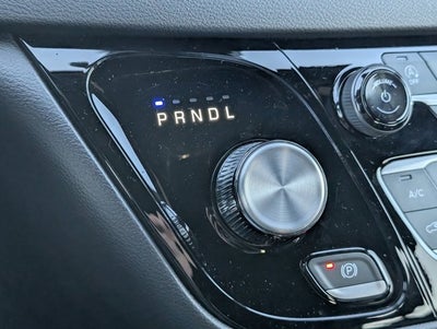 2025 Chrysler Voyager LX