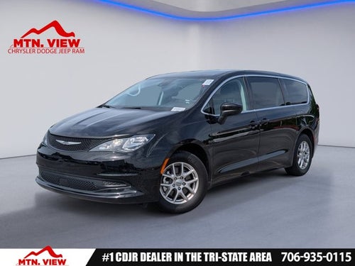 2024 Chrysler Voyager LX
