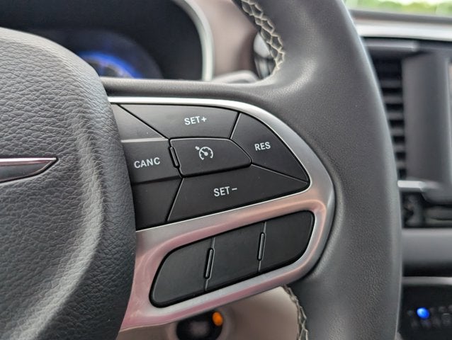 2024 Chrysler Voyager LX