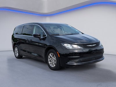 2024 Chrysler Voyager LX