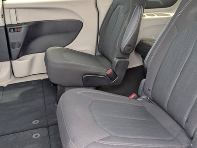 2024 Chrysler Voyager LX