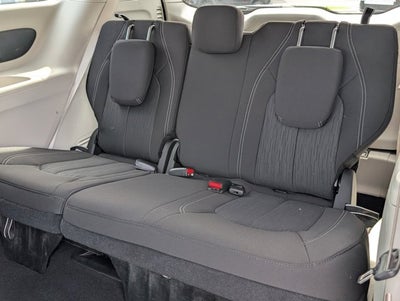 2024 Chrysler Voyager LX