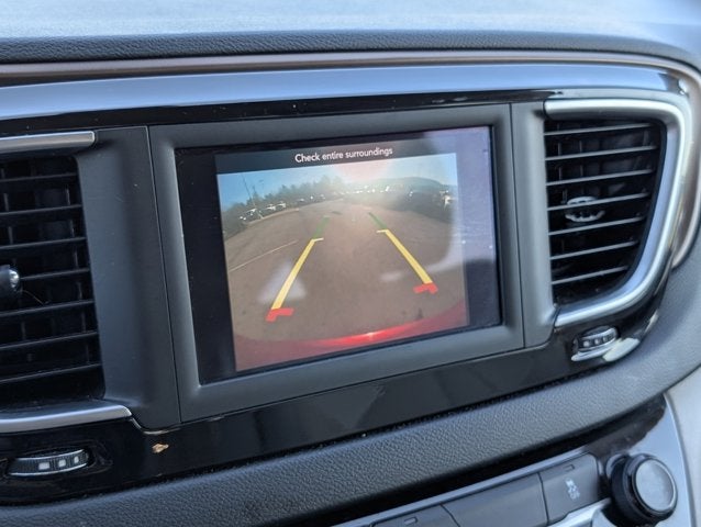 2021 Chrysler Voyager LXI