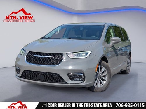 2022 Chrysler Pacifica Hybrid Touring L