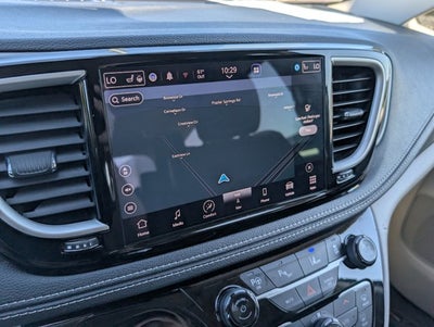 2022 Chrysler Pacifica Hybrid Touring L