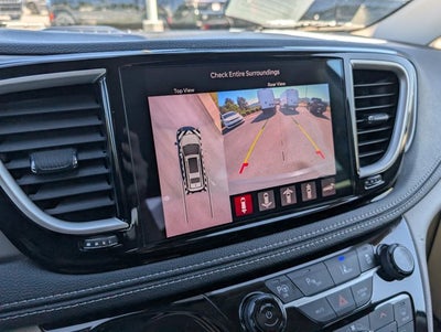 2022 Chrysler Pacifica Hybrid Touring L