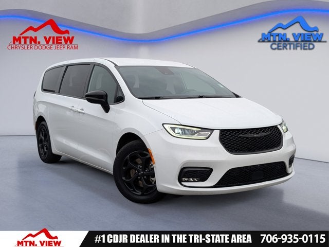 2024 Chrysler Pacifica PHEV Select