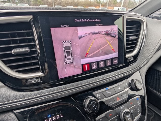 2024 Chrysler Pacifica Hybrid Select