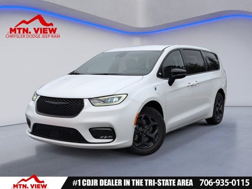 2024 Chrysler Pacifica Hybrid Select S Appearance
