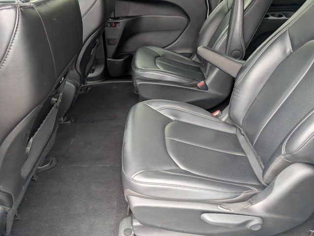 2024 Chrysler Pacifica Hybrid Select S Appearance
