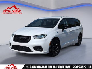2024 Chrysler Pacifica Hybrid Select S Appearance