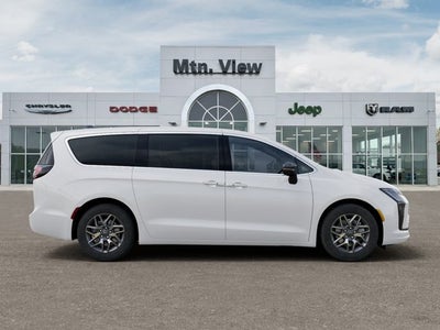2027 Chrysler Pacifica Limited
