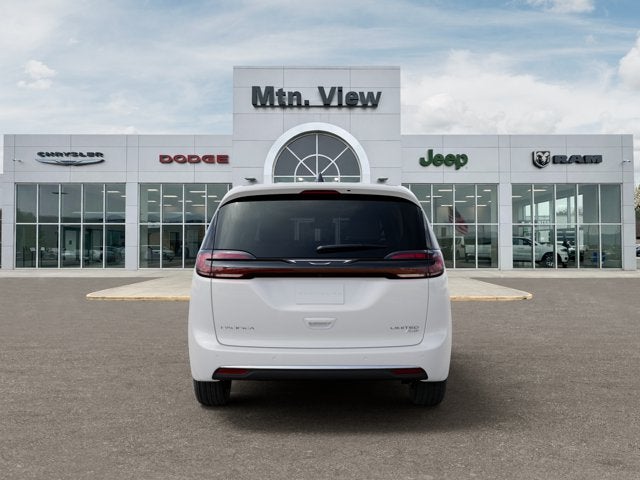 2027 Chrysler Pacifica Limited