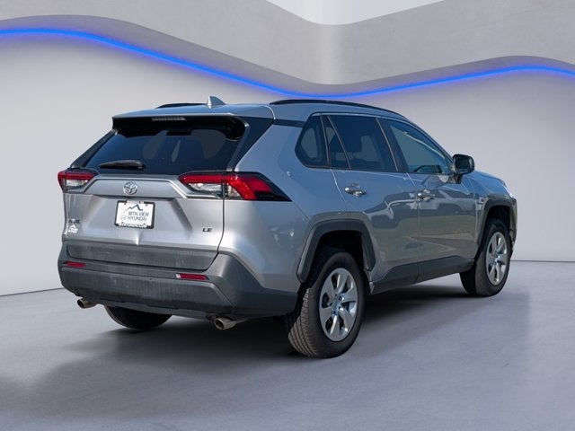 2020 Toyota RAV4 LE