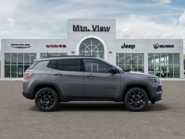 2027 Jeep Compass Latitude Altitude