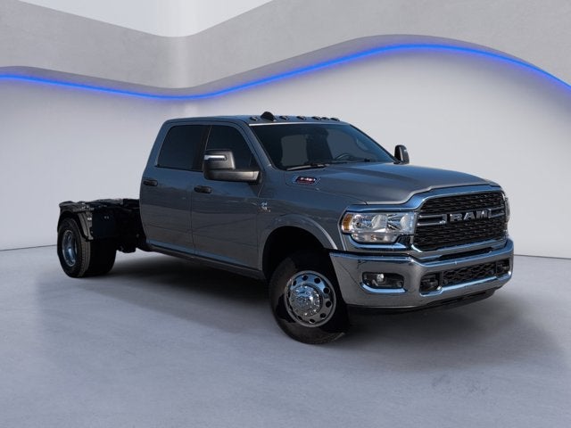 2024 RAM 3500 SLT
