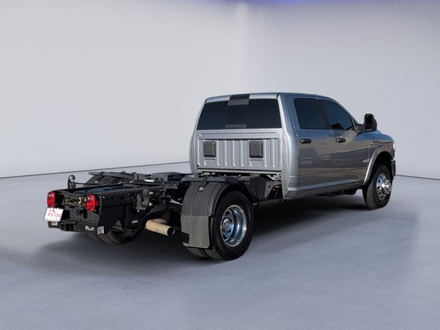 2024 RAM 3500 SLT