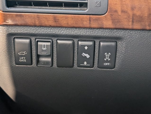 2013 Nissan Armada Platinum