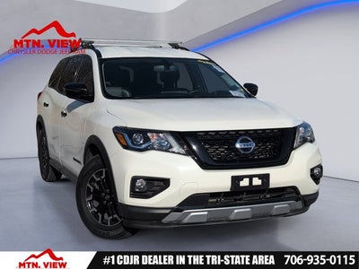 2020 Nissan Pathfinder SV