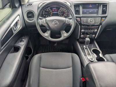 2018 Nissan Pathfinder SV