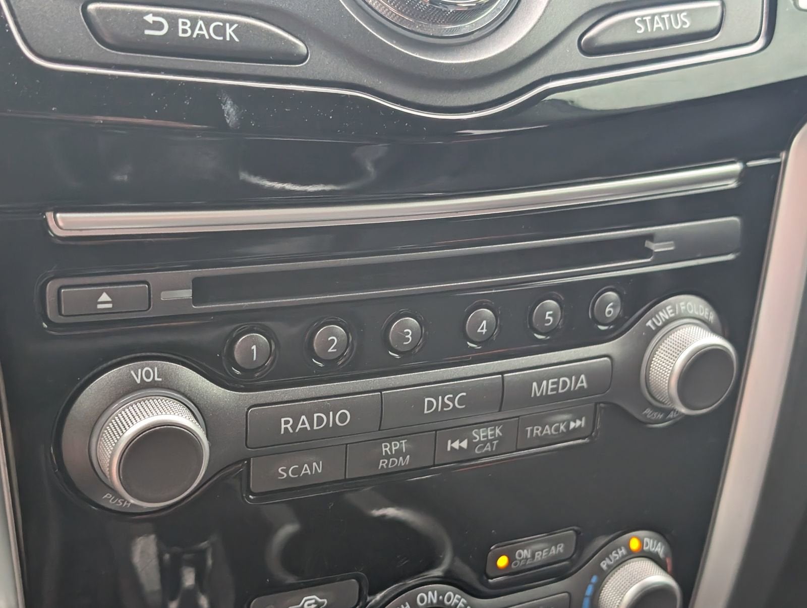 2018 Nissan Pathfinder SV