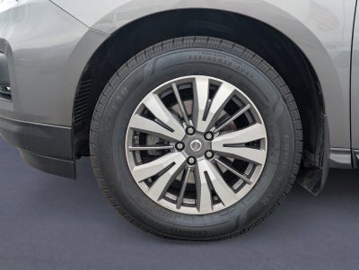 2018 Nissan Pathfinder SV
