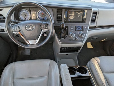 2015 Toyota Sienna XLE