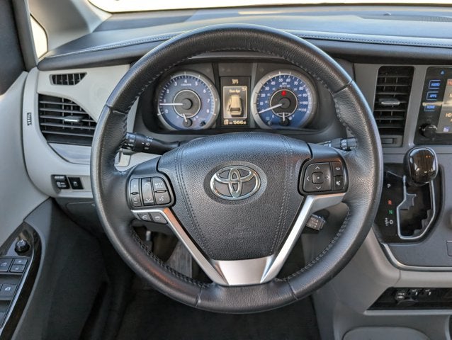 2015 Toyota Sienna XLE