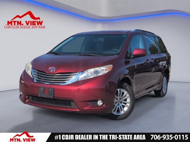 2017 Toyota Sienna XLE