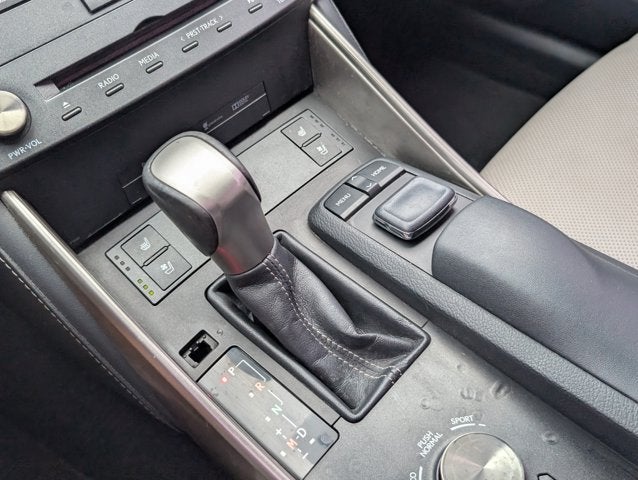 2016 Lexus IS 350