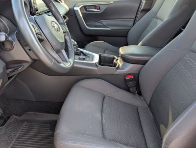 2022 Toyota RAV4 Hybrid SE