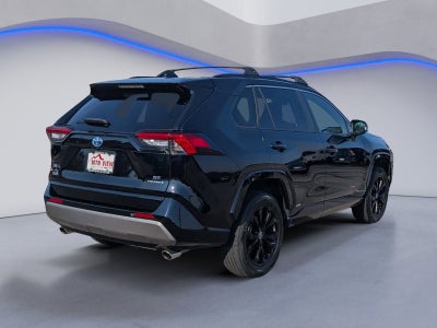 2022 Toyota RAV4 Hybrid SE