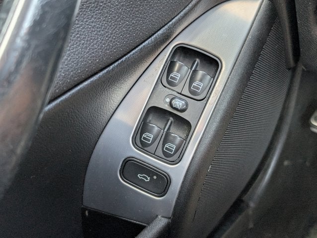 2005 Mercedes-Benz C-Class C 230