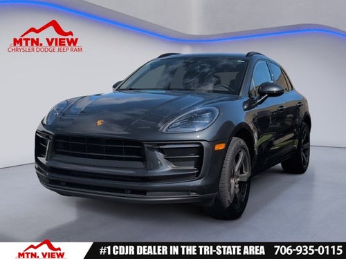 2022 Porsche Macan Base