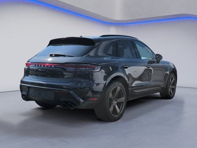 2022 Porsche Macan Base