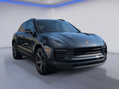 2022 Porsche Macan Base